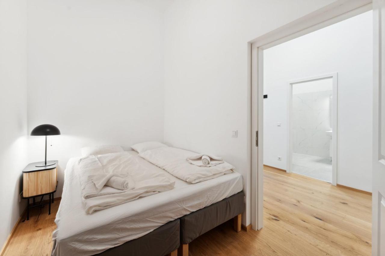 Center Wien Designer Central Modern Apartment المظهر الخارجي الصورة